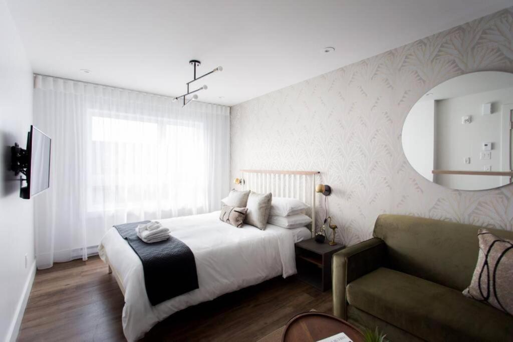Wonderful Studio In Little Italy With Full Bath By Den Stays Montreal Exterior foto